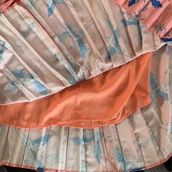 Smash! Happy Barcelona Style Exotic Bird Print Pleated Skirt - Picture 4 of 5